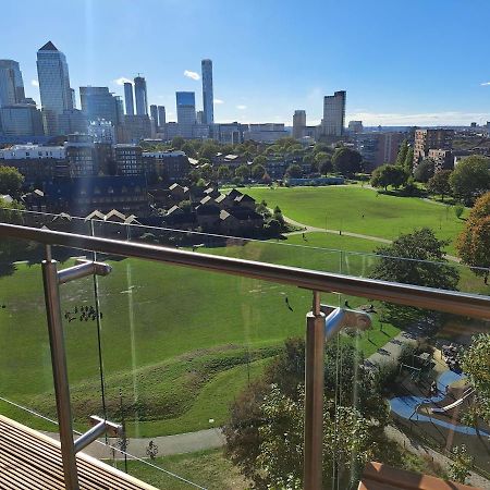 Cozy Double Room With Large En Suite Near Canary Wharf London With Amazing Views In A Shared Apartment Exterior foto